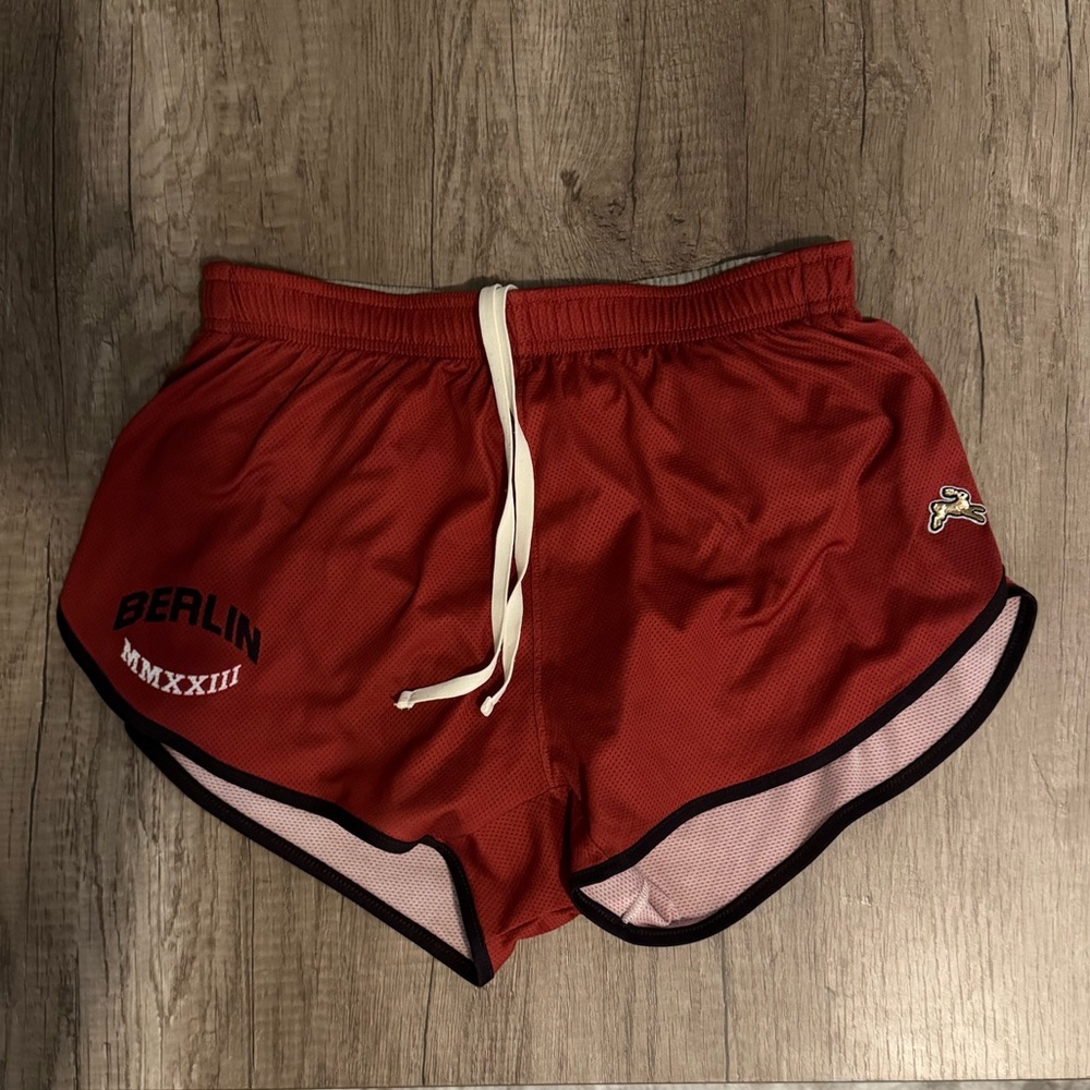Tracksmith Berlin Split Shorts